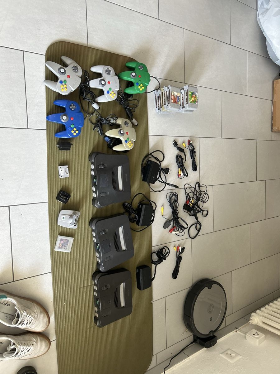Nintendo Console: Nintendo 64 Konsole Sammlung Spiele Controller Zubehoer – Usato da Walchwil venduto da mad_9lv7