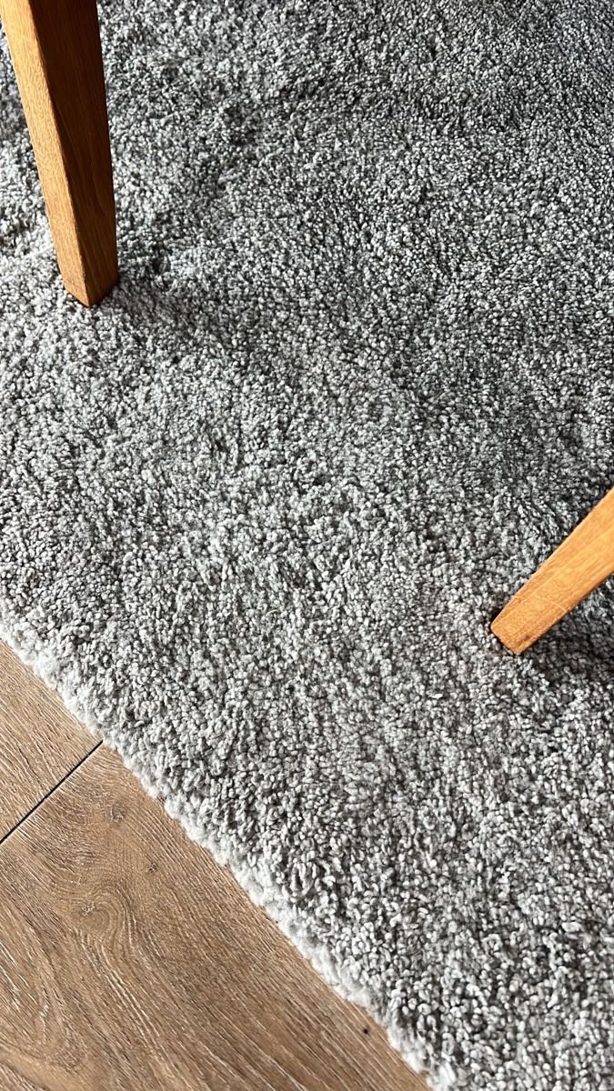 Teppiche: Moderner Teppich Hellgrau – 195 × 133 cm – Gebraucht aus St. Gallen von bor_l2tb