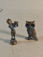 Messingfiguren: Amor mit Harfe & Eule mit Augen. (nov430)
