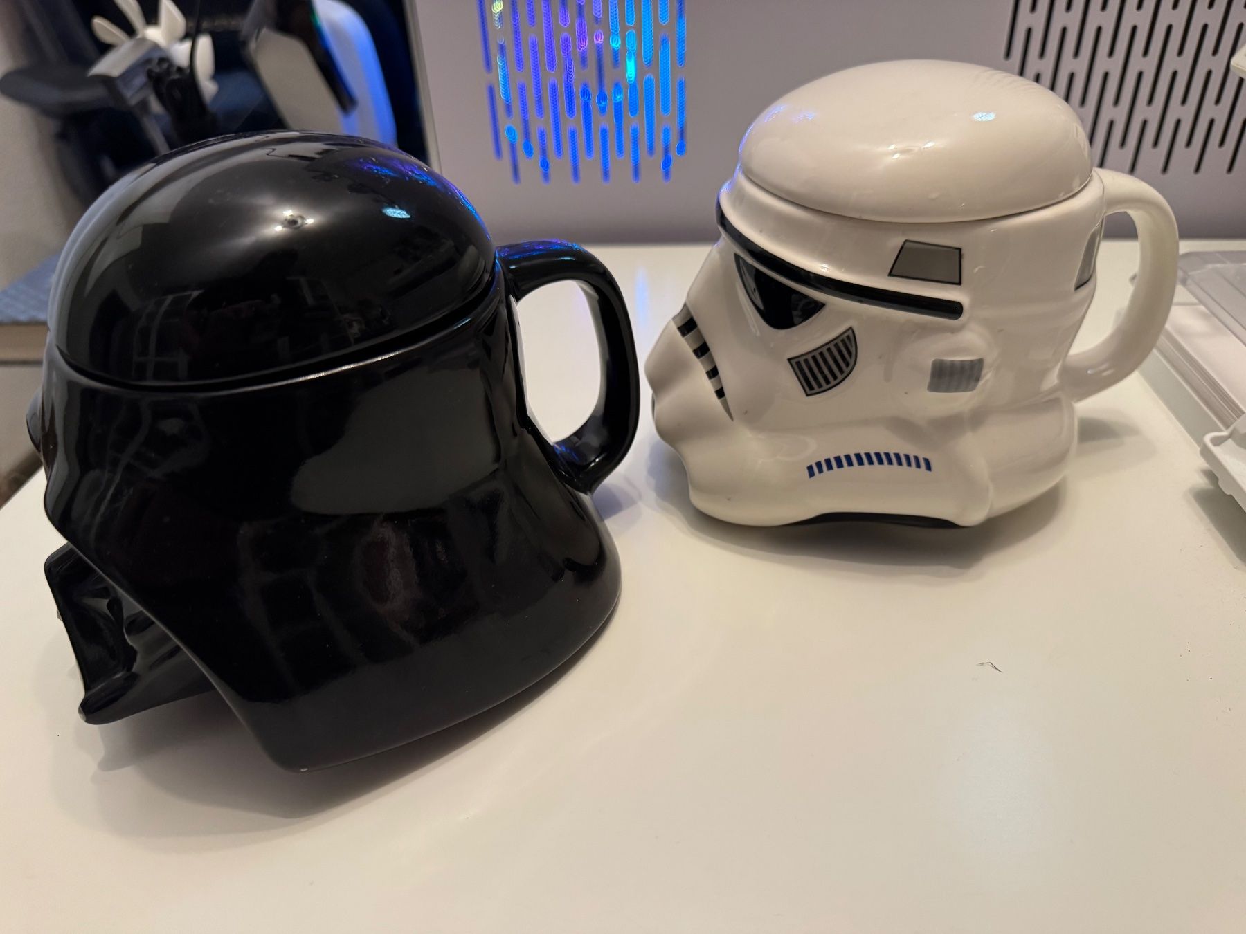 Star Wars Tasses: Star Wars Tassen - Darth Vader & Stormtrooper Set – D'occasion à Burgdorf par Caradhras 7
