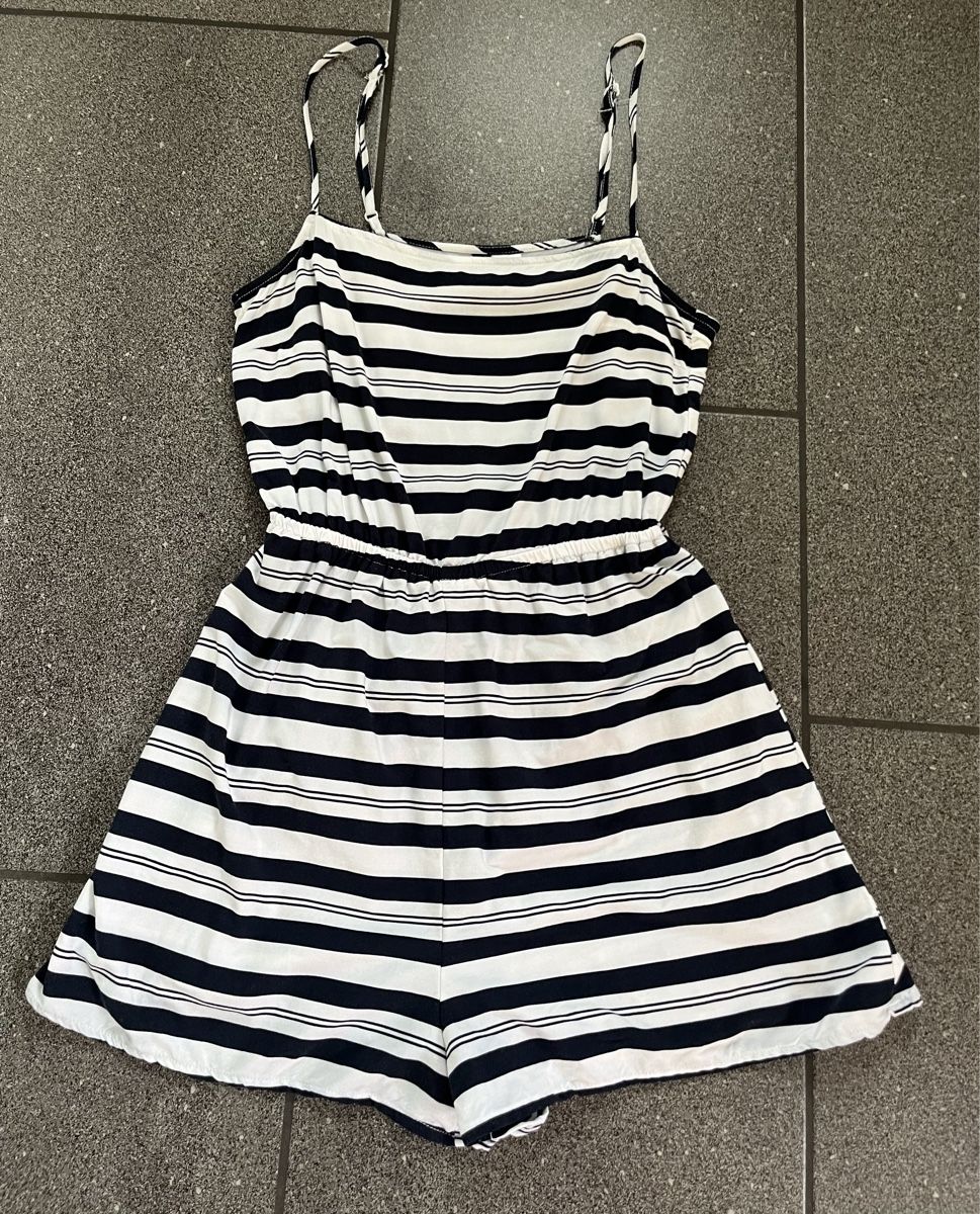 Jumpsuits: Süsser Jumpsuit Gr. 34 – Neu (gemäss Beschreibung) aus Hünenberg See von spartakus02