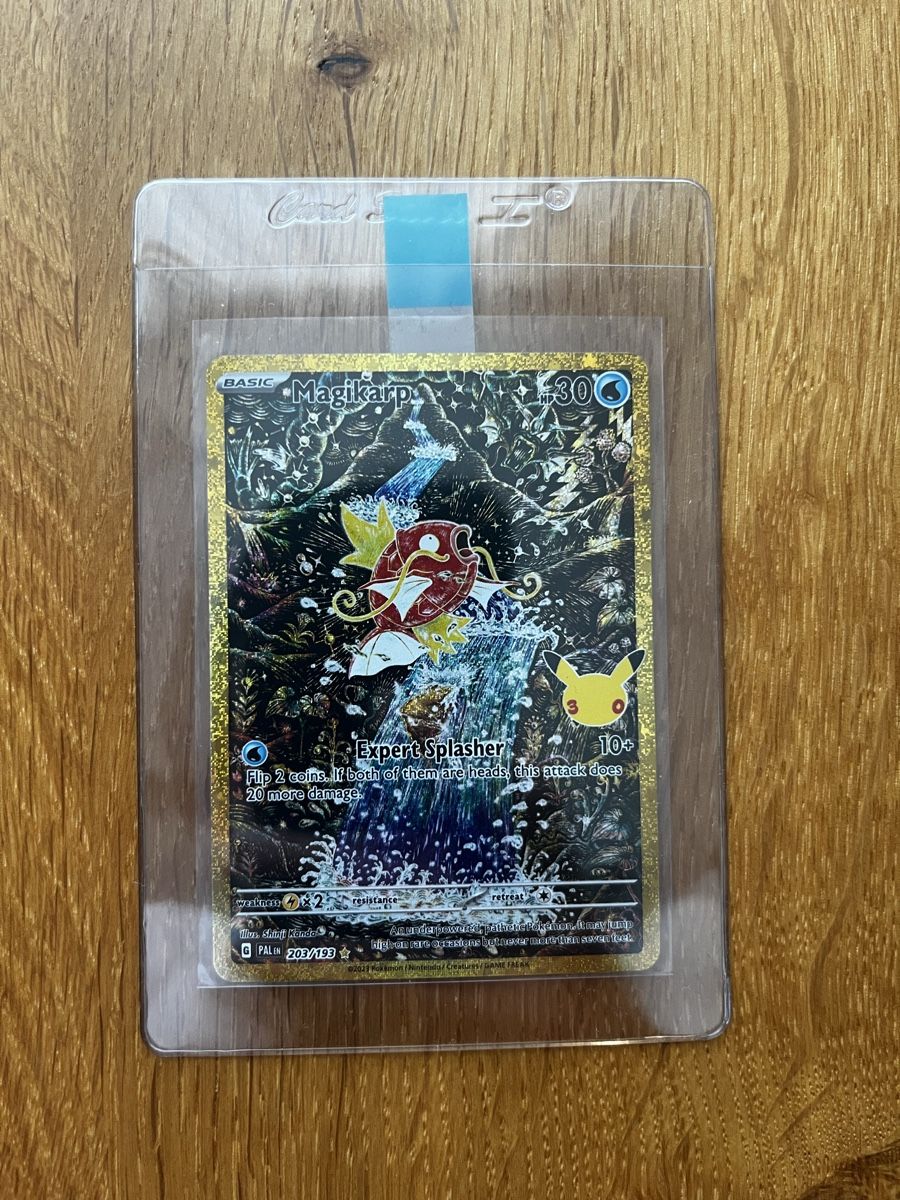 Pokémon Carte collezionabili: Magikarp 30th anniversary - EN, Mint condition – Nuovo (secondo la descrizione) da Zürich venduto da noe_h8gd