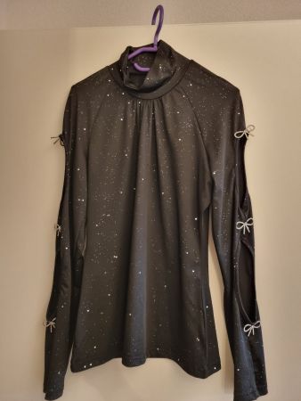 Schwarzes Glitzer Oberteil mit Schleifen M