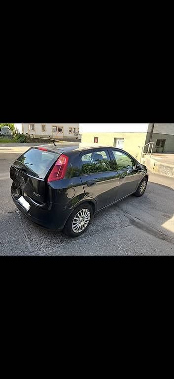 Automobili: Fiat Punto 1,2  – Usato da Sonvilier venduto da Roche86862000 2