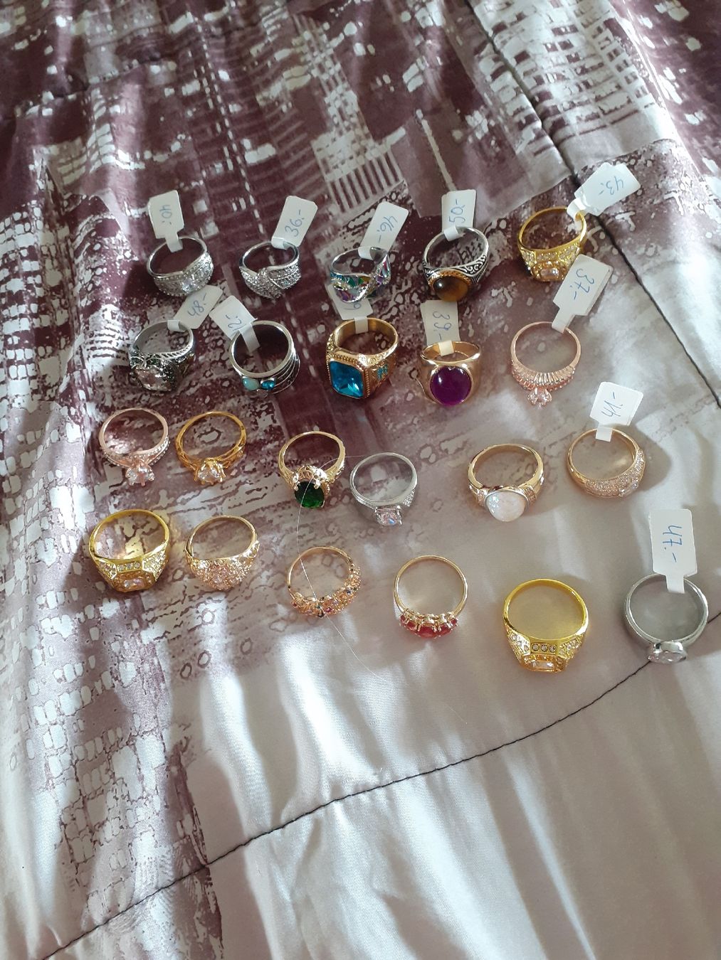 Sonstiger Schmuck: Diverse Ring-Sammlung: Stilvolle Accessoires für den Sommer! – Neu (gemäss Beschreibung) aus  von
