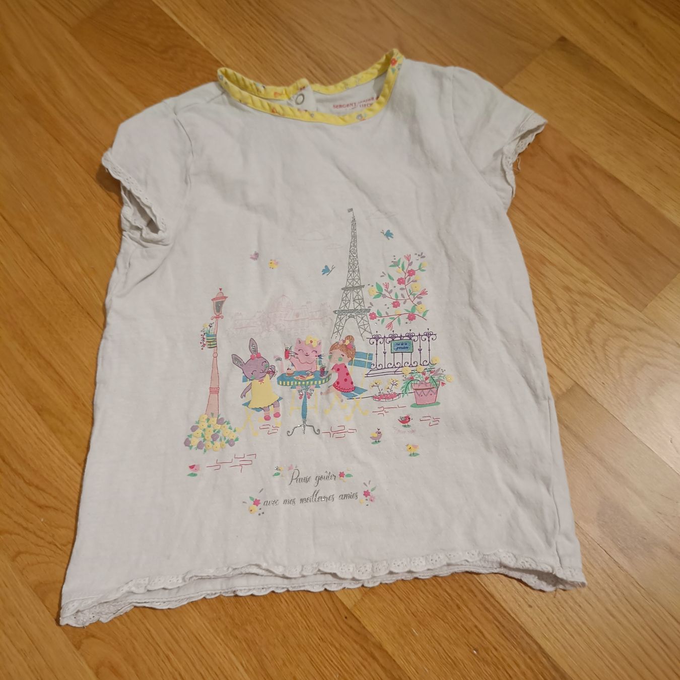 Blusen, T-Shirts & Tops: T-Shirt Grösse 110 – Gebraucht aus Jaberg von urig17.