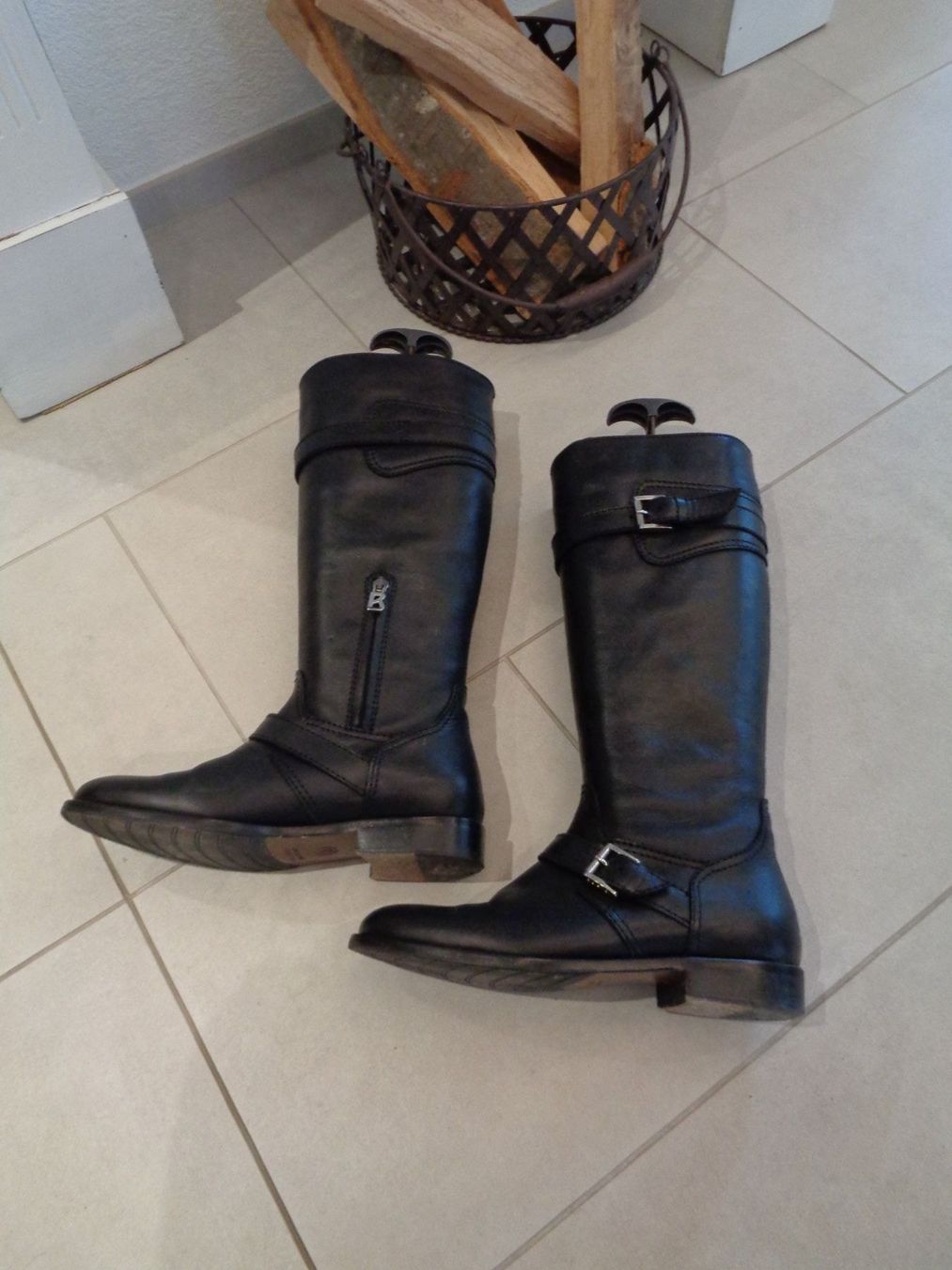 Bogner Scarpe da donna: BOGNER schwarze echt Leder Stiefel Gr. 36 - 210155 – Usato da Küssnacht am Rigi venduto da Schuhe-Secondhand 2