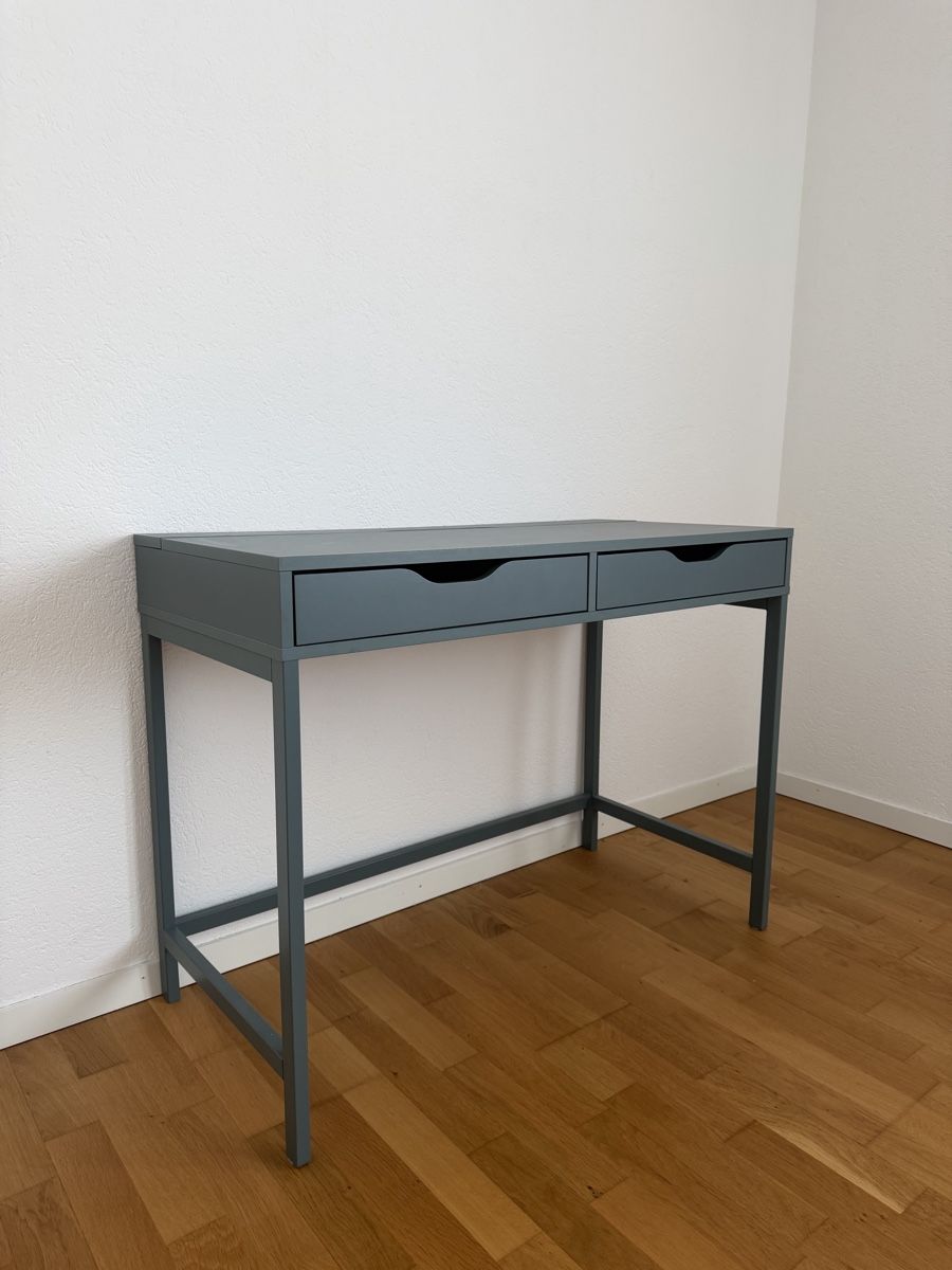 Ikea Scrivanie: IKEA Schreibtisch und Stuhl – Usato da Rapperswil SG venduto da closet.cleaning 2