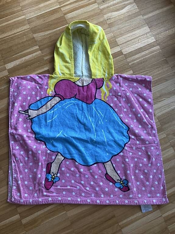Teli da bagno: Madchen Badeponcho – Usato da Horgen venduto da feketeszandra