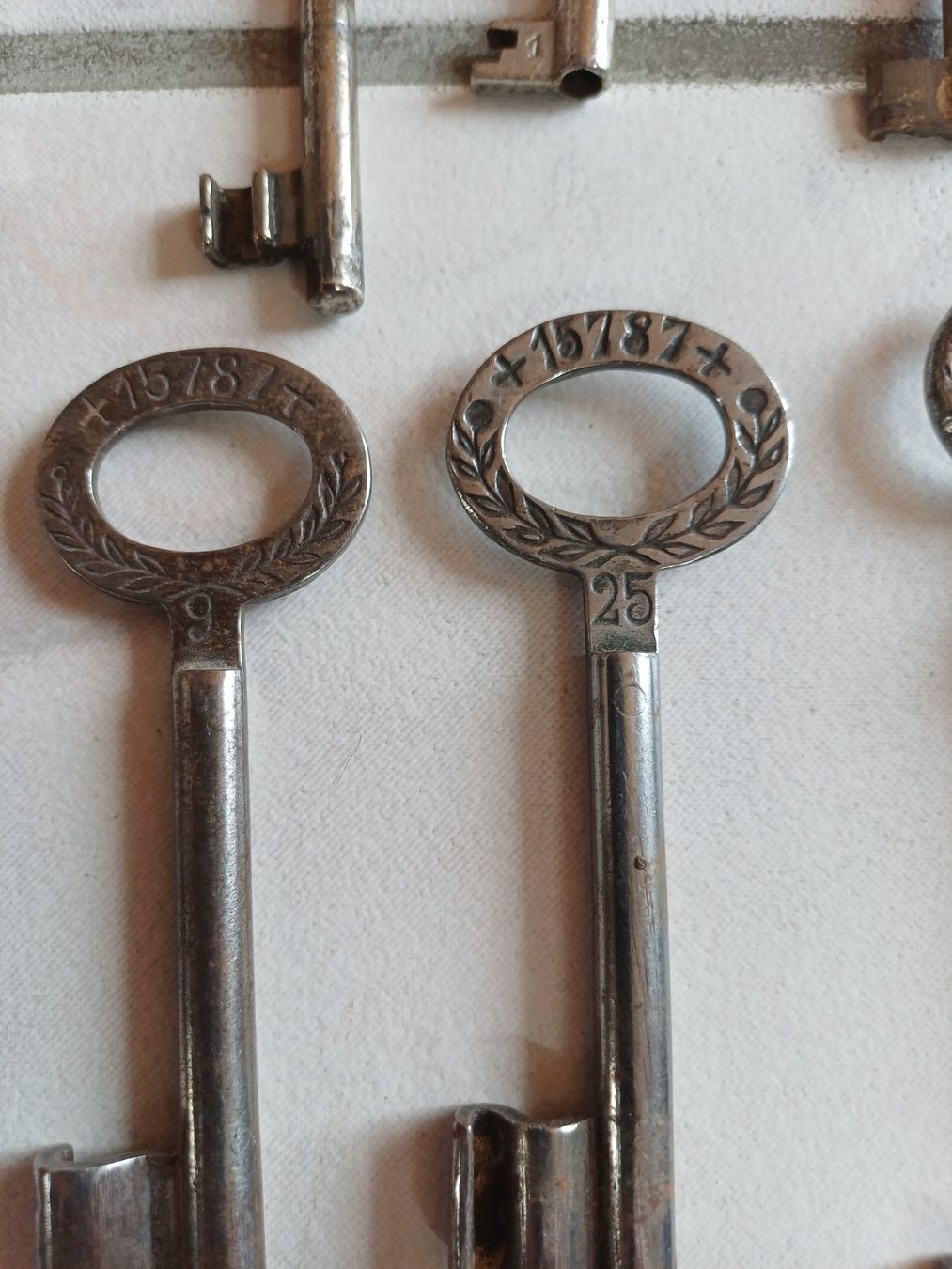 Schlüssel: Antike/Vintage 16 St. Bart-Schlüssel – Gebraucht aus Rüegsbach von Urs9990 2