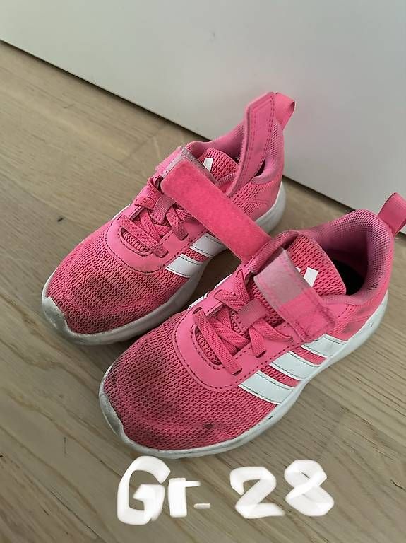 Chaussures filles: Diverse Kinderschuhe – D'occasion à Oberstocken par sui_d7tt 1