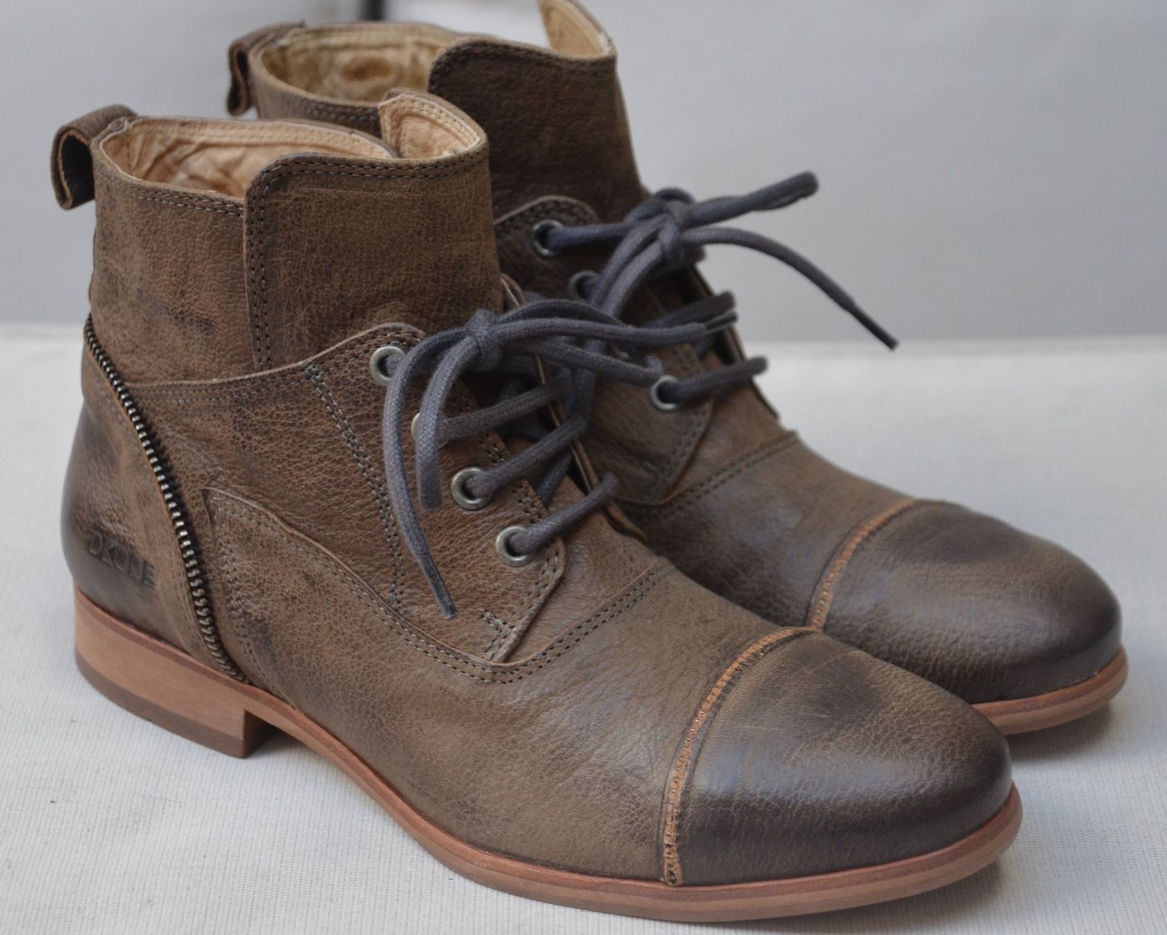 Scarpe da uomo: DKODE Maverick Boots / Bottes  .40 – Nuovo (secondo la descrizione) da Collonges venduto da arashee 1