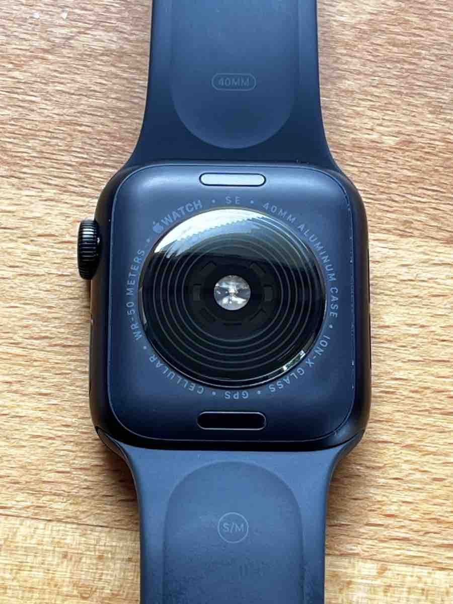 Apple Smartwatch: Apple Watch SE GPS + Cell 40mm – Nuovo (secondo la descrizione) da Bern venduto da han_rv6s 3