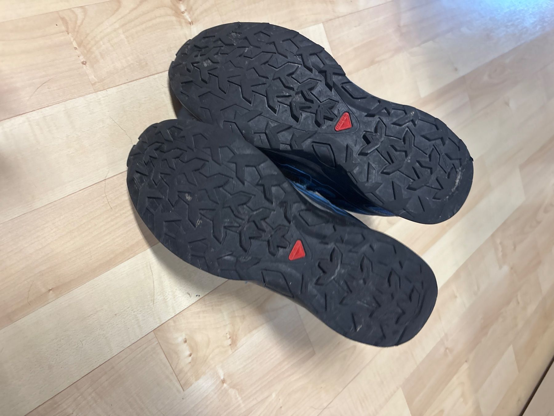 Salomon Chaussures garçon: Salamon Gore-Tex Wanderschuhe – D'occasion à Schwadernau par DominoIV 1