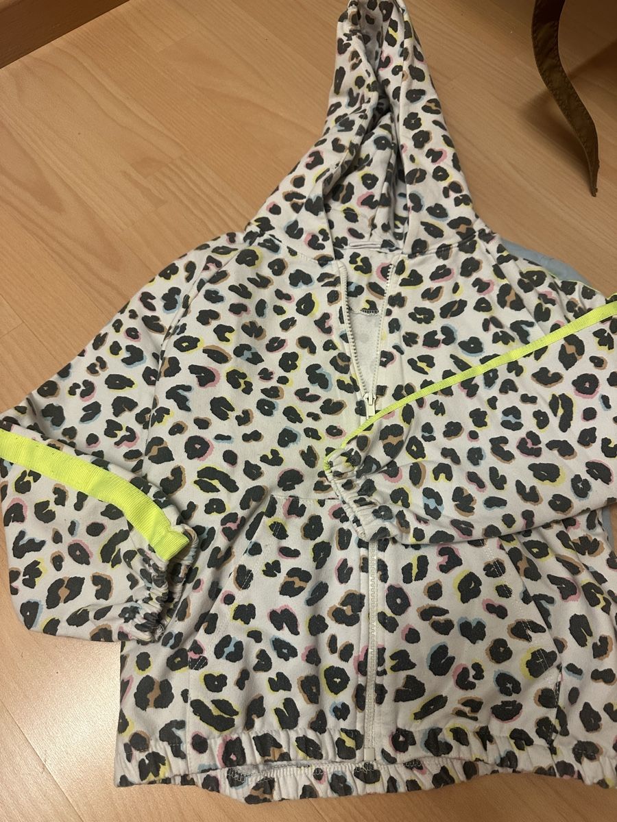 Lotti & Set di vestiti: Mädchen Kleiderpaket 10 Teile Grösse 134 – Usato da Brüttisellen venduto da nat_5622 3