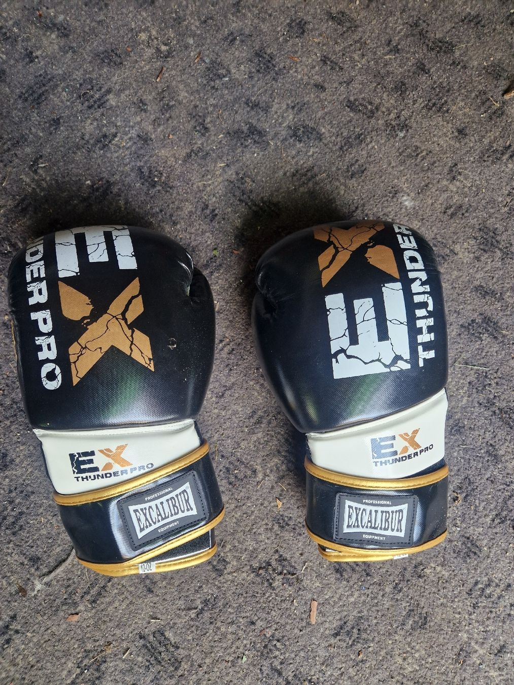 Guanti & manicotti: Boxhandschuhe – Usato da Ottenhusen venduto da buru89