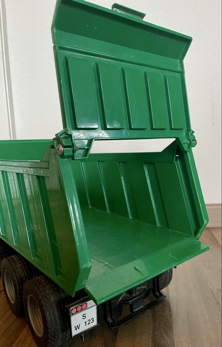 Bruder Spielzeuge: Bruder Kipp LKW – Gebraucht aus Birr von himmelblau015 4