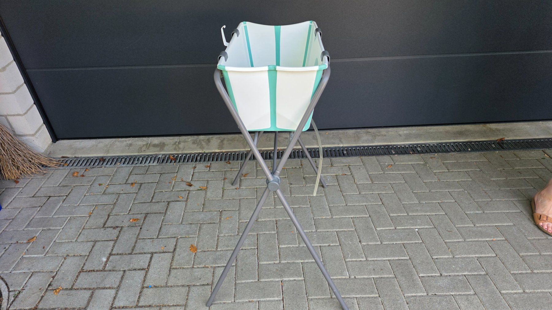 Stokke Vasche da bagno: Stokke Babywanne mit Gestell – Usato da Liestal venduto da Lordthebruce 2