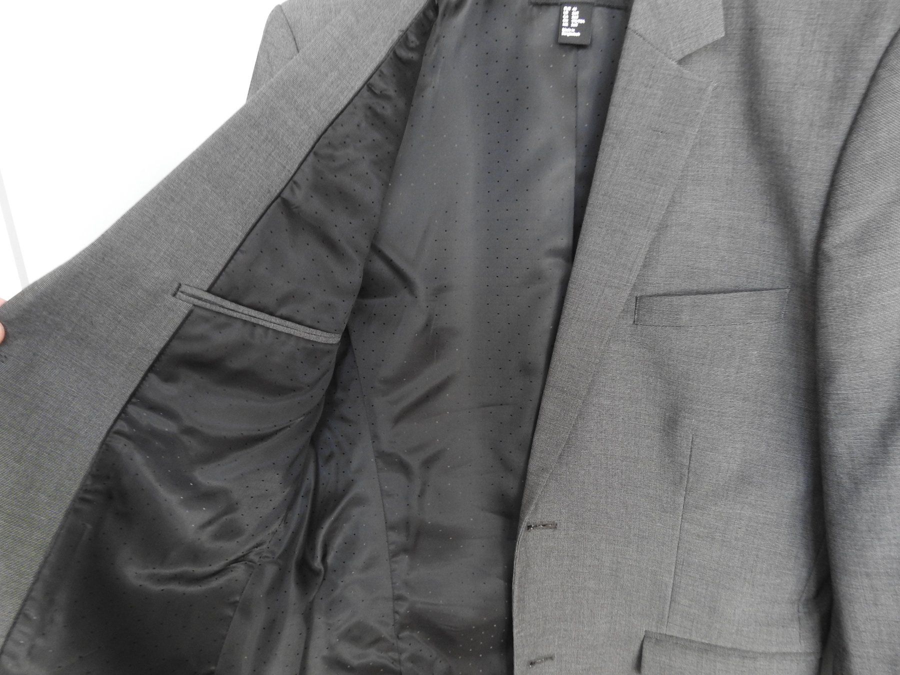 H&M Giacche: Veston von H&M Polyester/Viskose grau Grösse 46 – Usato da Berlingen venduto da puerte 3