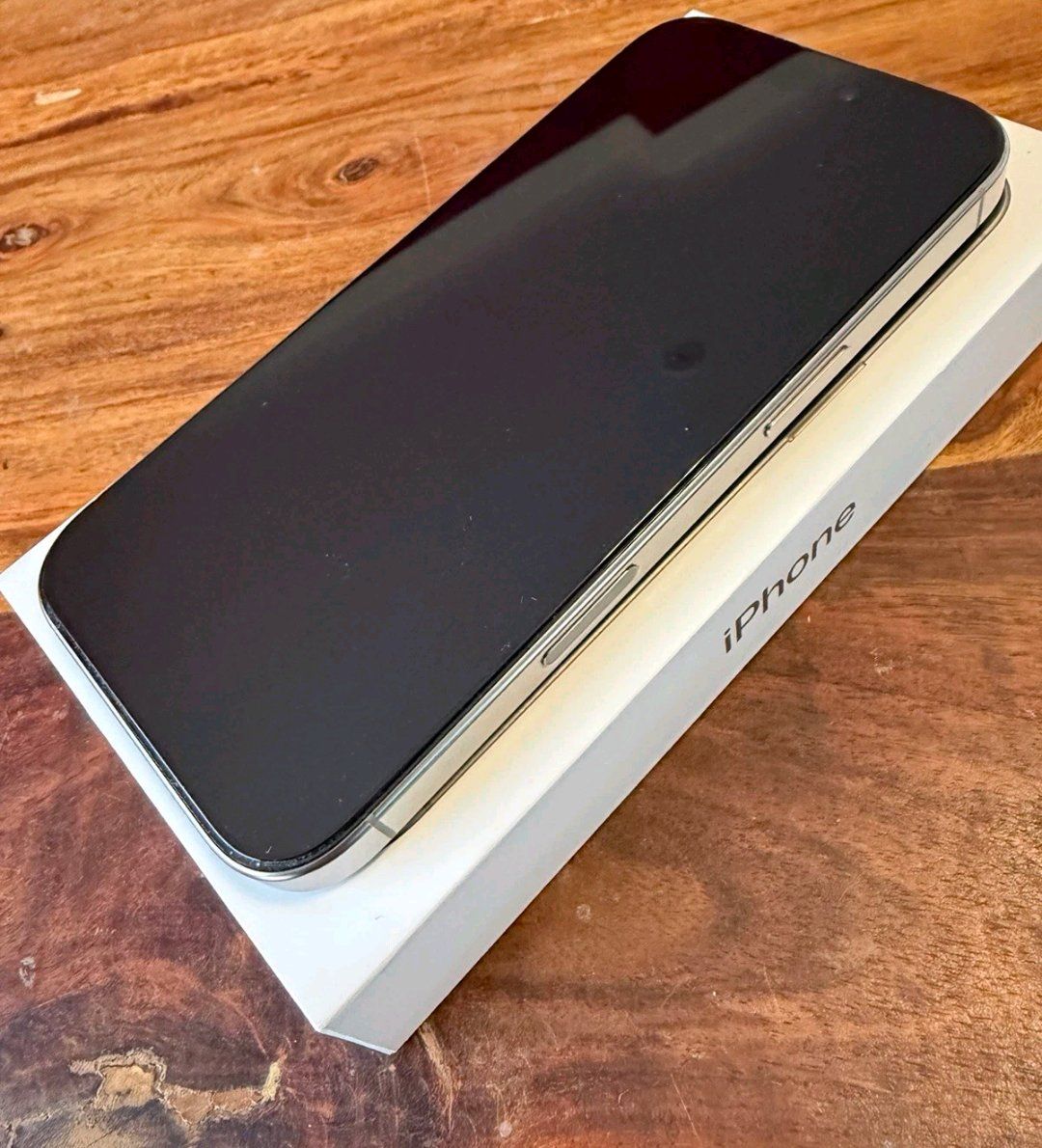 Apple Telefoni cellulari / Smartphones: iPhone 16 Pro Max (256GB) Akku 100% – Usato da Luzern venduto da Waince786 2