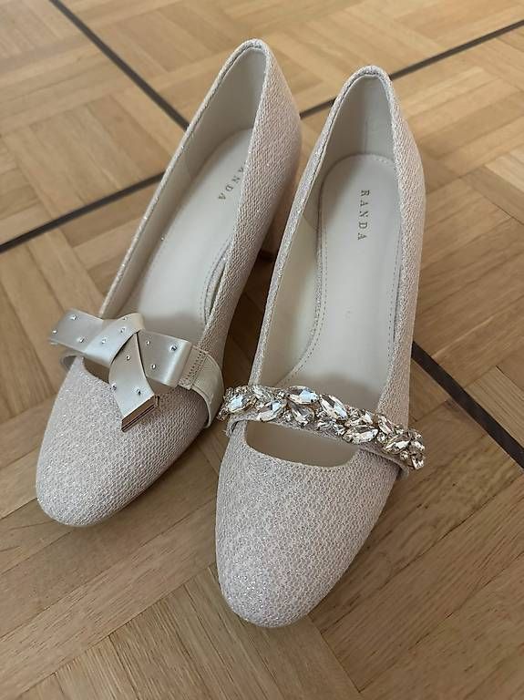 Scarpe da donna: Chaussure femme Randa – Usato da Grand-Lancy venduto da sac_b826