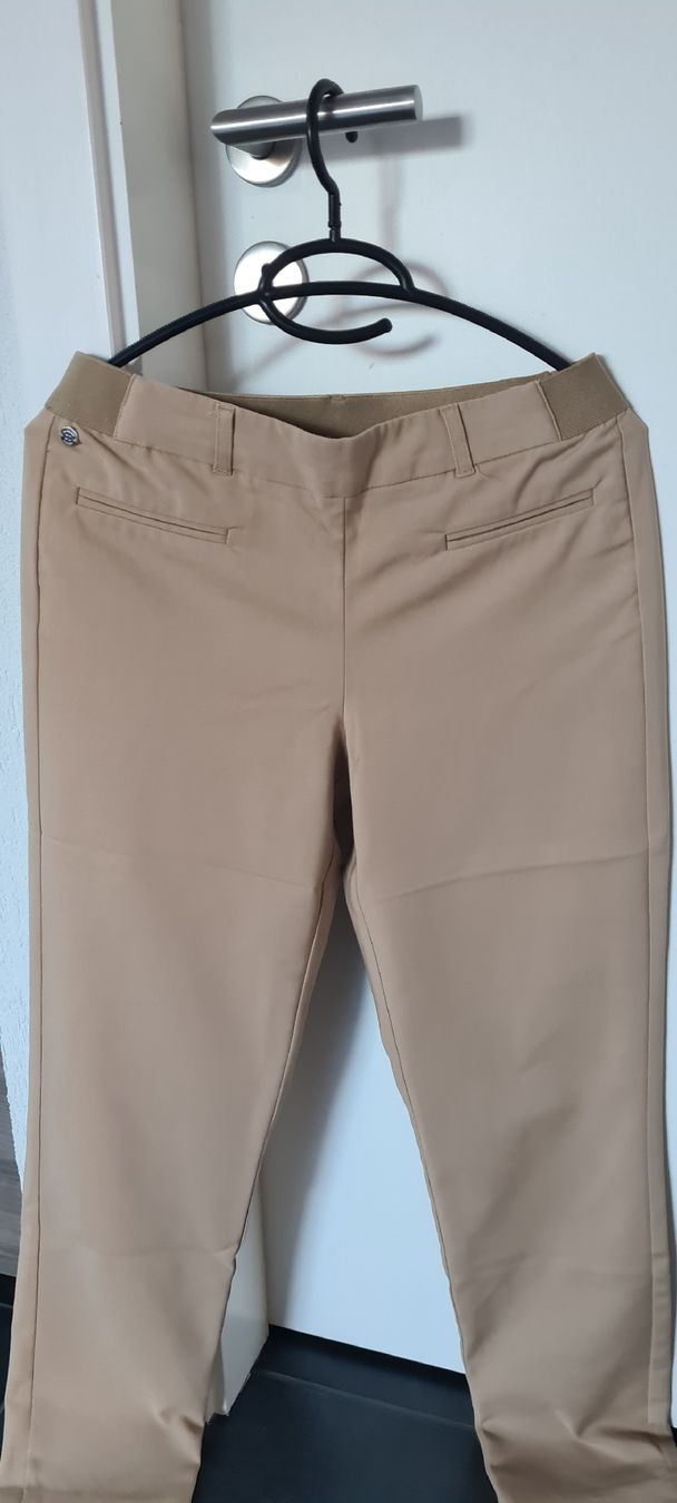 Pantalons: pantalon manor – Neuf (Voir description) à Riddes par nati48