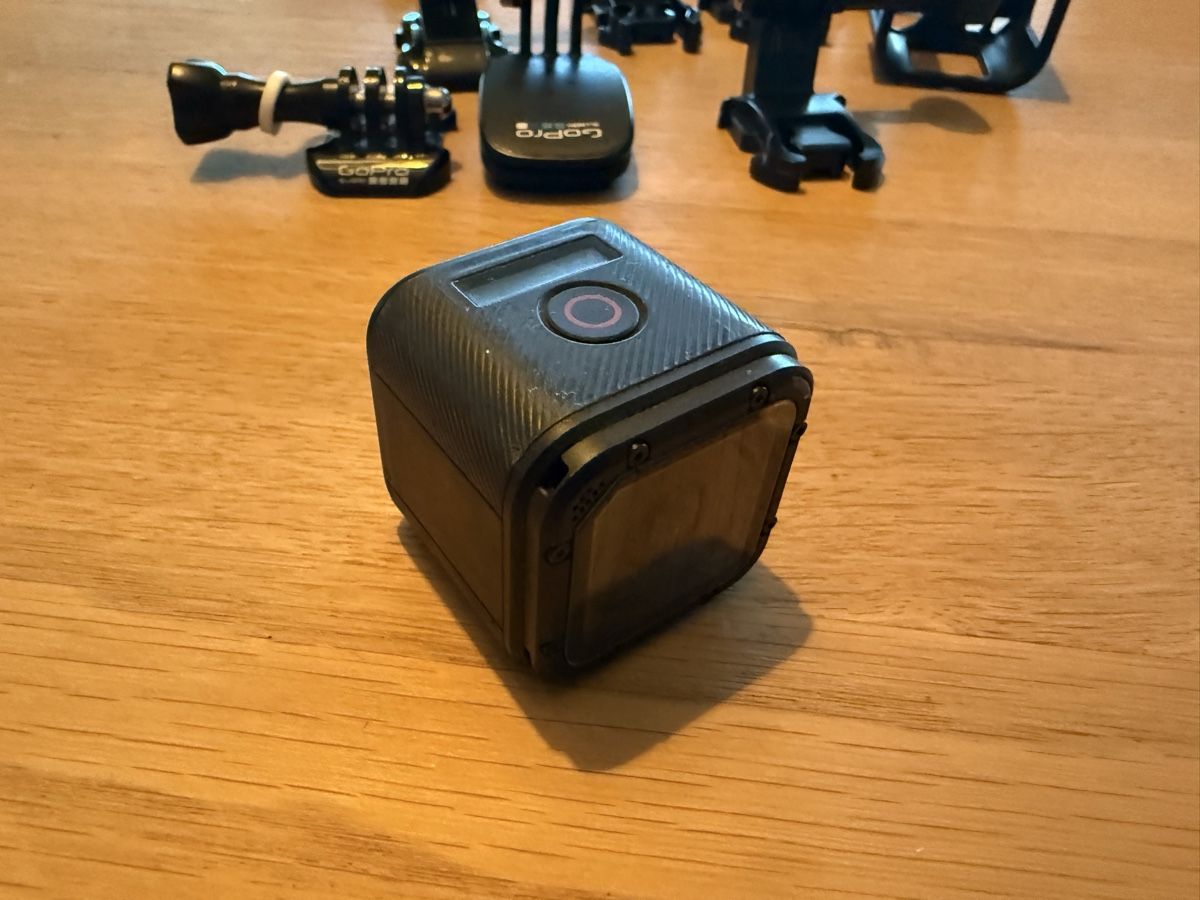 Gopro Action Cam: Gopro 2 caméra session 5 et session4 avec accessoires – Neuf (Voir description) à Morges par passion-cox 3