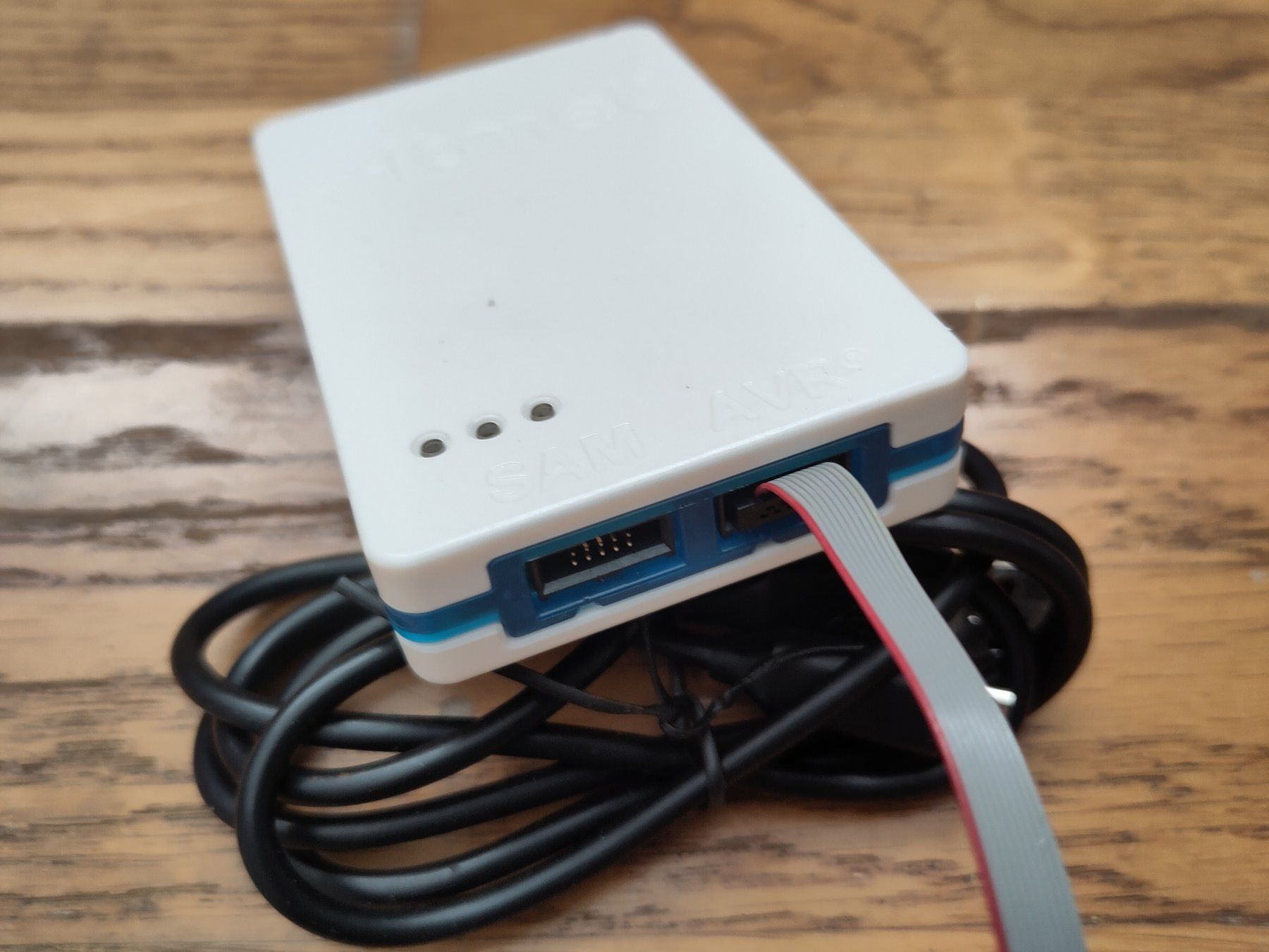 Composants électroniques: Atmel ICE Programmier- und Debugadapter – D'occasion à Egliswil par immer-mit 2