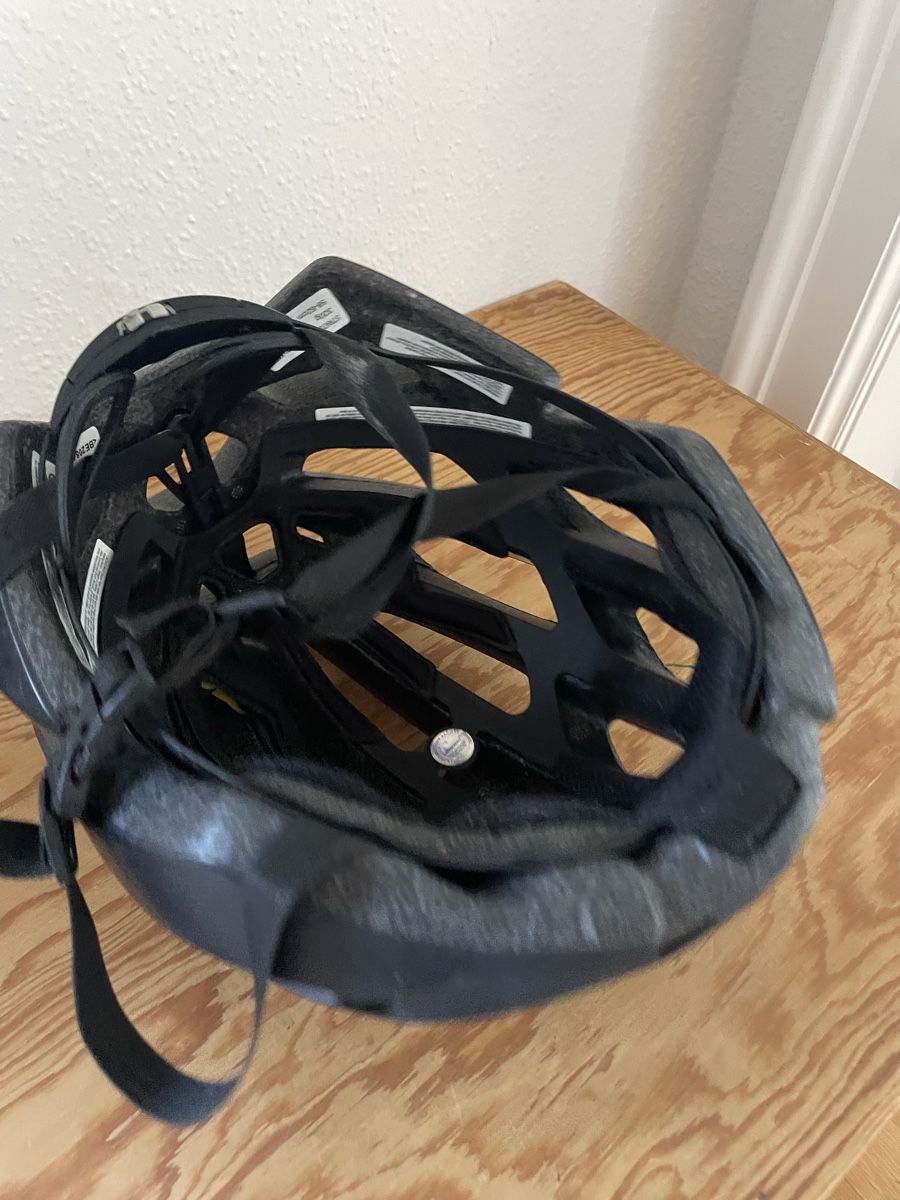Bell Caschi: Bell Velohelm schwarz  – Usato da Rüschlikon venduto da zehnvoracht 2
