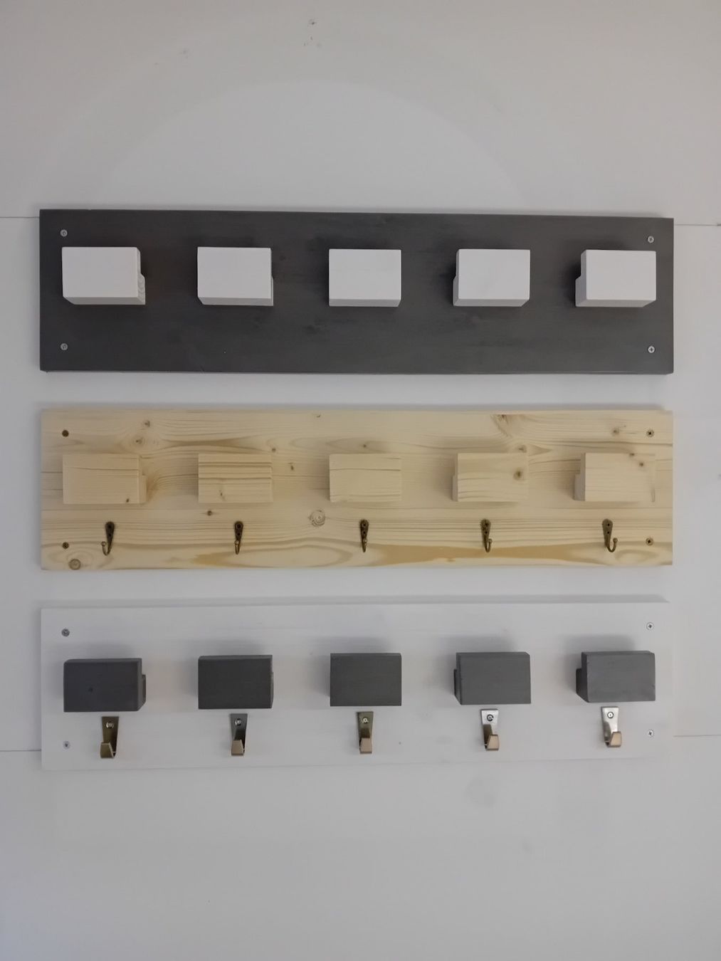 Cintres: Appendiabiti legno grezzo 5 ganci – Neuf (Voir description) à Biasca par mmw_g7x8 2