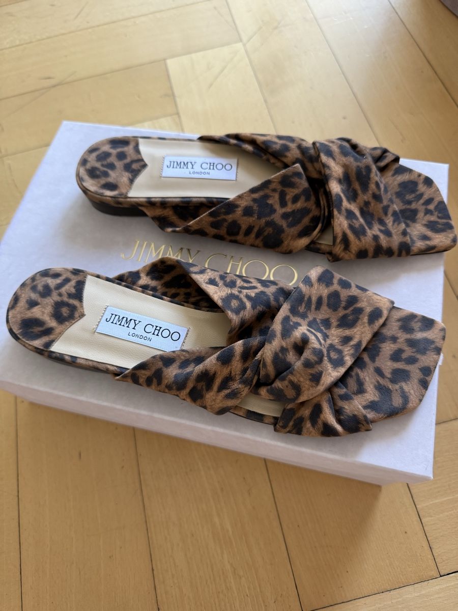 Jimmy Choo Damenschuhe: Jimmy Choo mules léopard taille 40 avec boîte – Gebraucht aus Fribourg von BettyF23 1