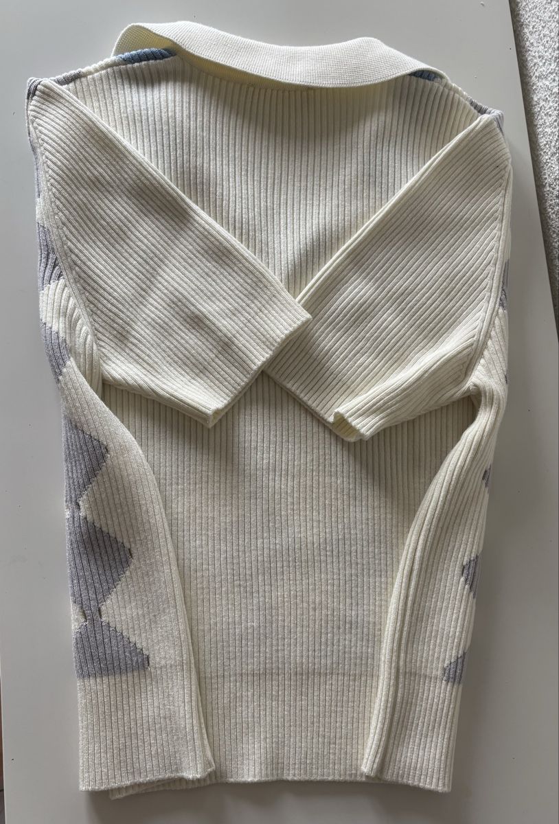 Benetton Maglioni & Felpe: Pullover Benetton – Usato da Schaffhausen venduto da Atlas110 1
