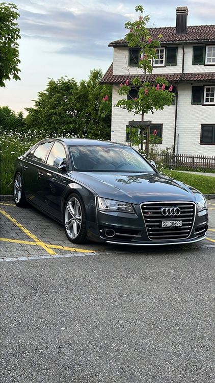 Audi S8