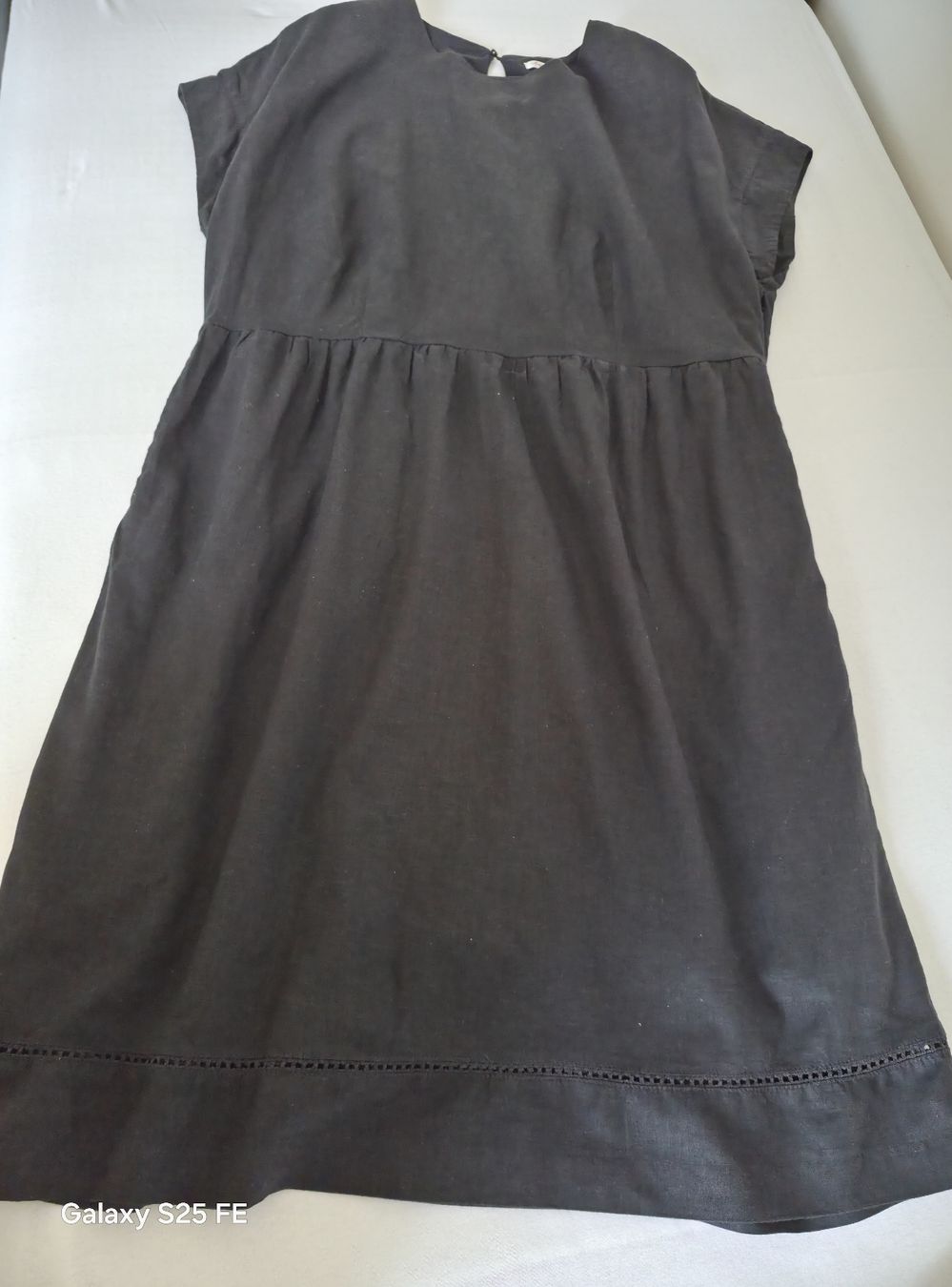 Vestiti: Robe en lin noire 44/46 – Usato da Bern venduto da dasgesuchtobjekt