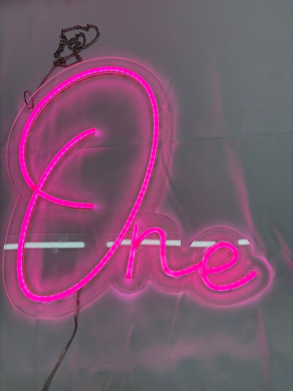 Alle Dekorationen: Neonlicht Schild "One" pink neu – Gebraucht aus Oftringen von SCHIBLI1