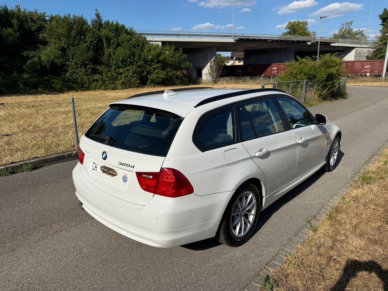BMW Automobili: BMW 320d E91 xDrive Facelift – Usato da Biberist venduto da Musti7769 2