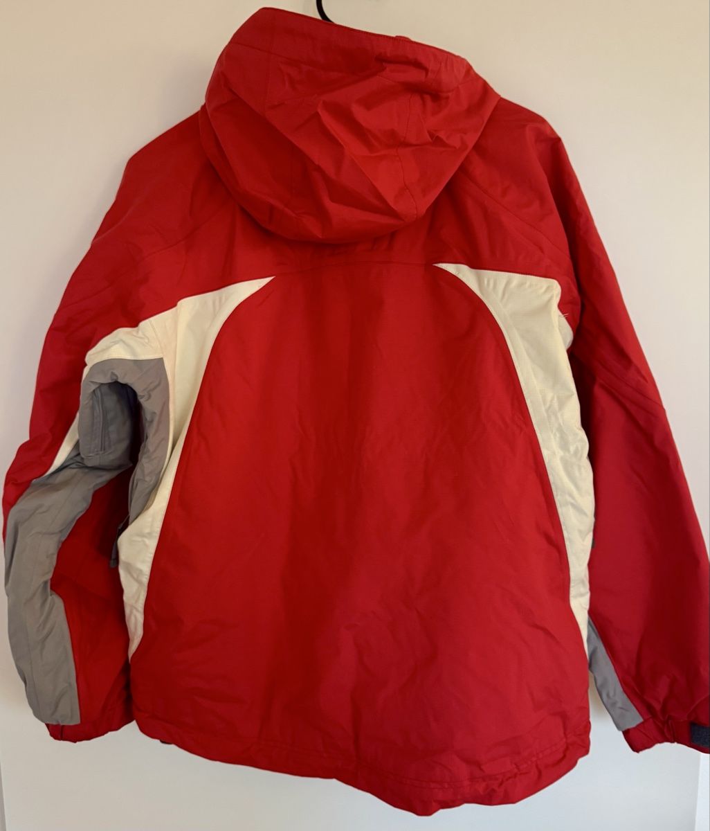 Helly Hansen Jacken & Mäntel: Helly Hansen Winterjacke / Ski- / Snowboard-Jacke – Gebraucht aus Männedorf von sam_rx5z 1