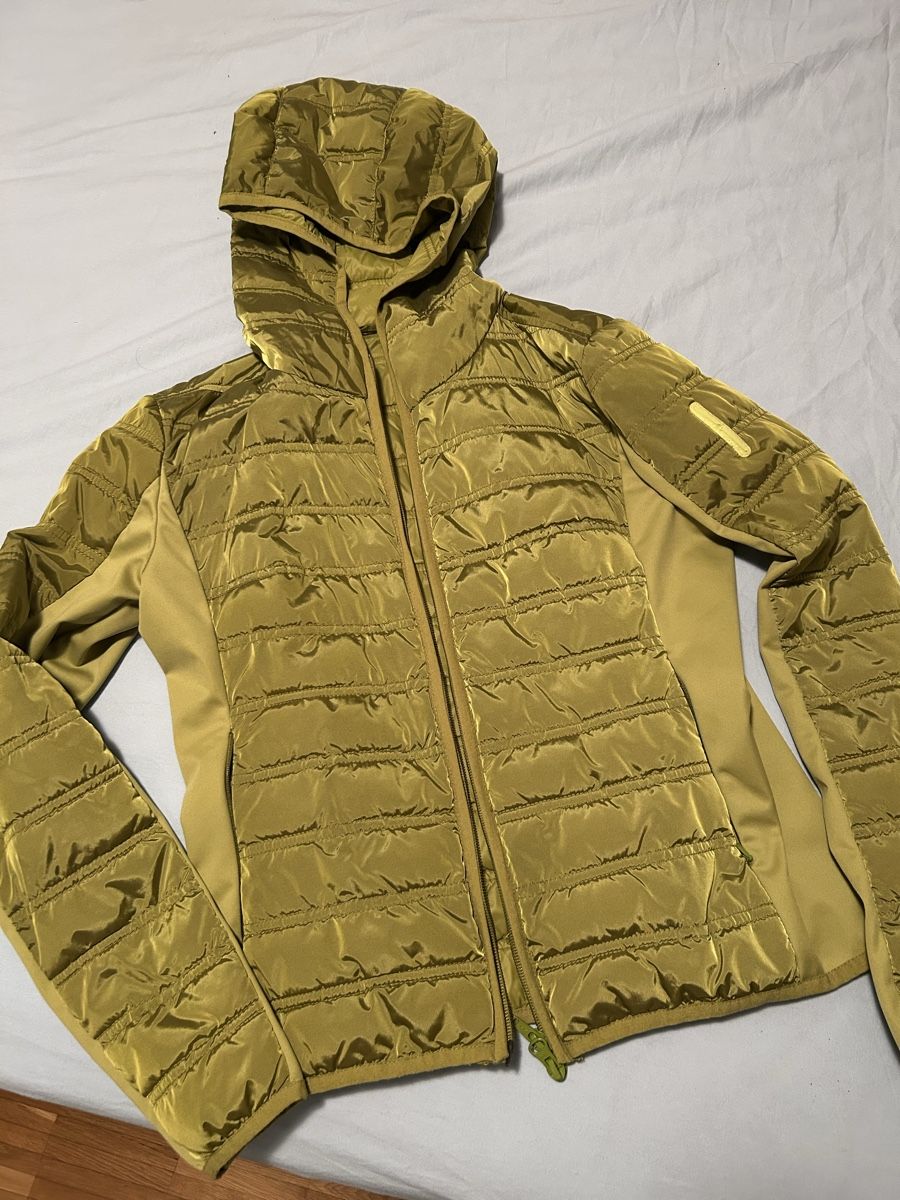 Jacken: Windjacke Damen S – Gebraucht aus Zürich von whitelily