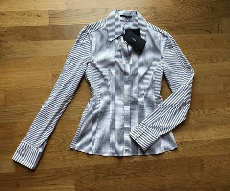 Hugo Boss - Hemdbluse Linie Bashina in Grösse 36 (neu!)