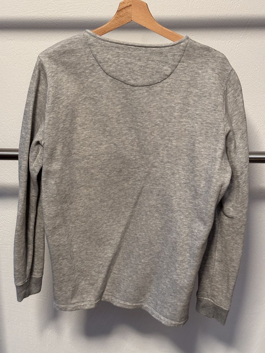 Sezane Pulls & Sweat-shirts: Spike Henly, octobre editions – D'occasion à Aesch LU par dW.2x7 1