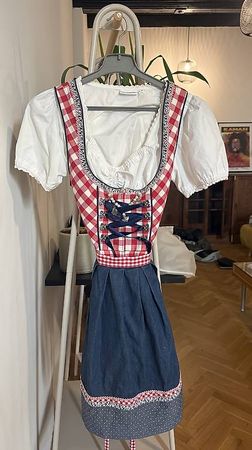Dirndl Grösse 36