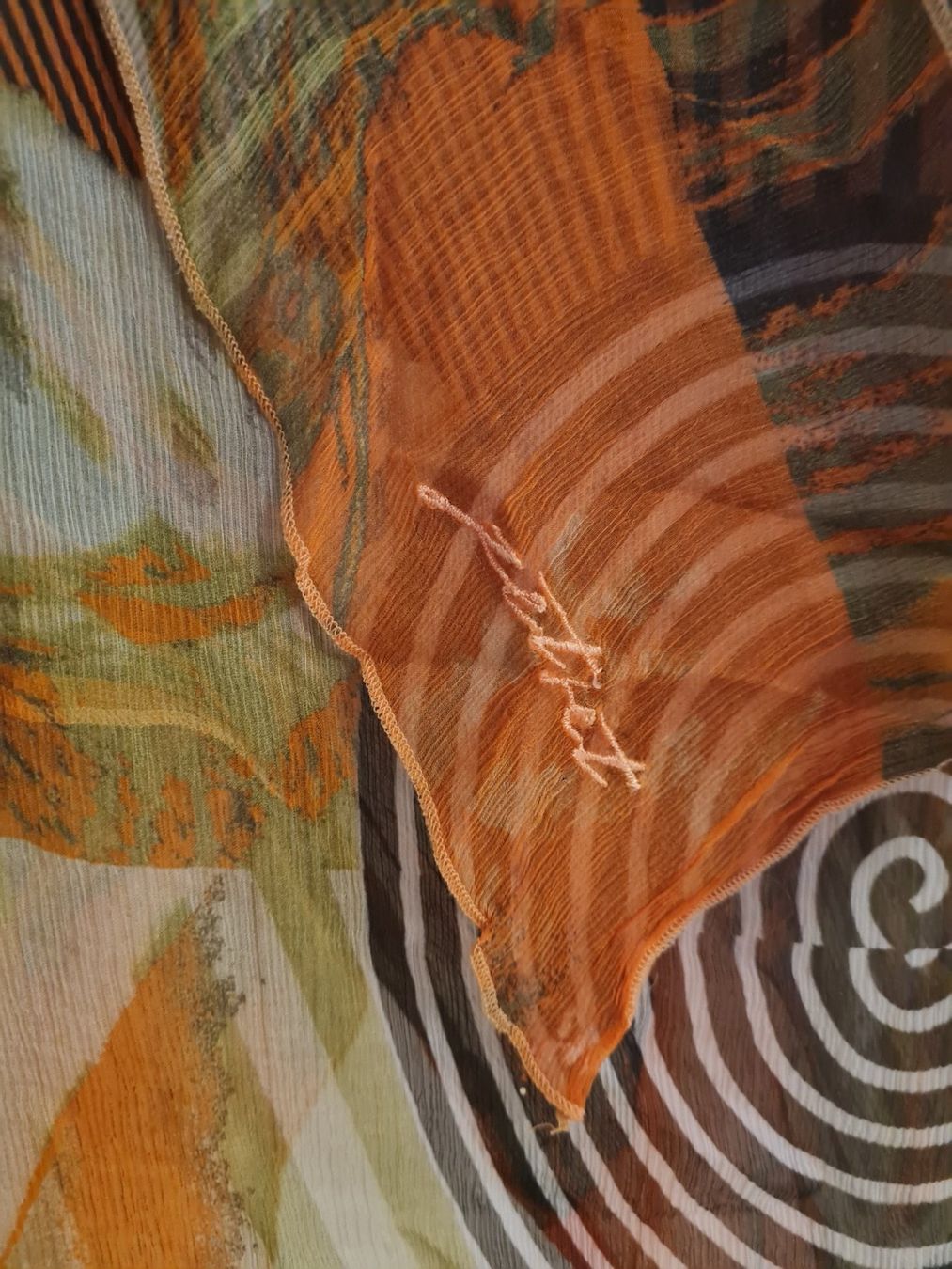 Foulards, Tücher & Schals: FOULARD SEIDE JET SET TUCH HALSTUCH – Gebraucht aus Steg im Tösstal von goldlionfree 2