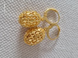 Ohrringe vergoldet, die Farbe ist wie 22 Karat Gold, Ohrring