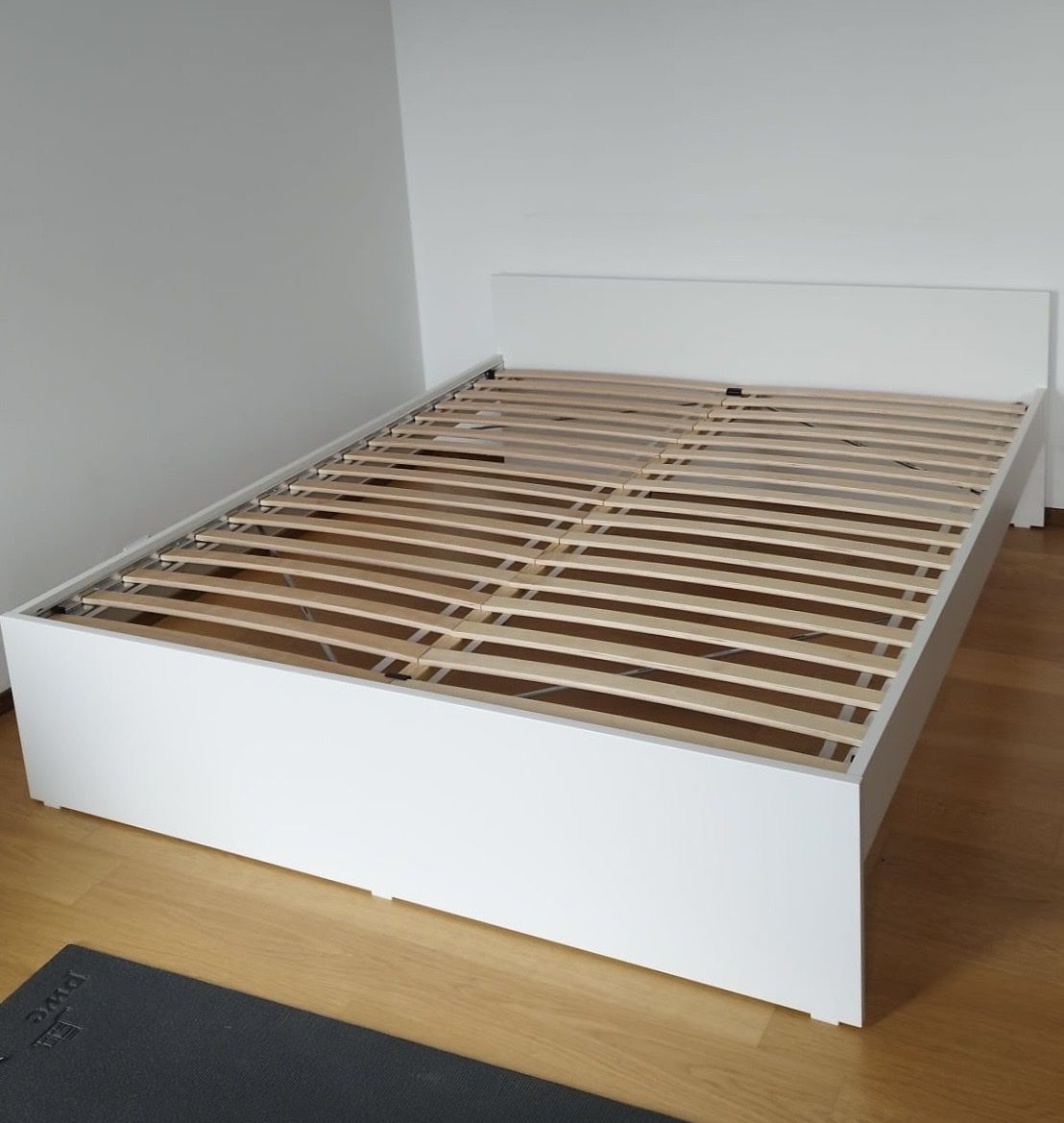 Letti: New bed frame, bought for 230 chf, selling for 1/2 – Nuovo (secondo la descrizione) da Zürich venduto da pie_jf6x