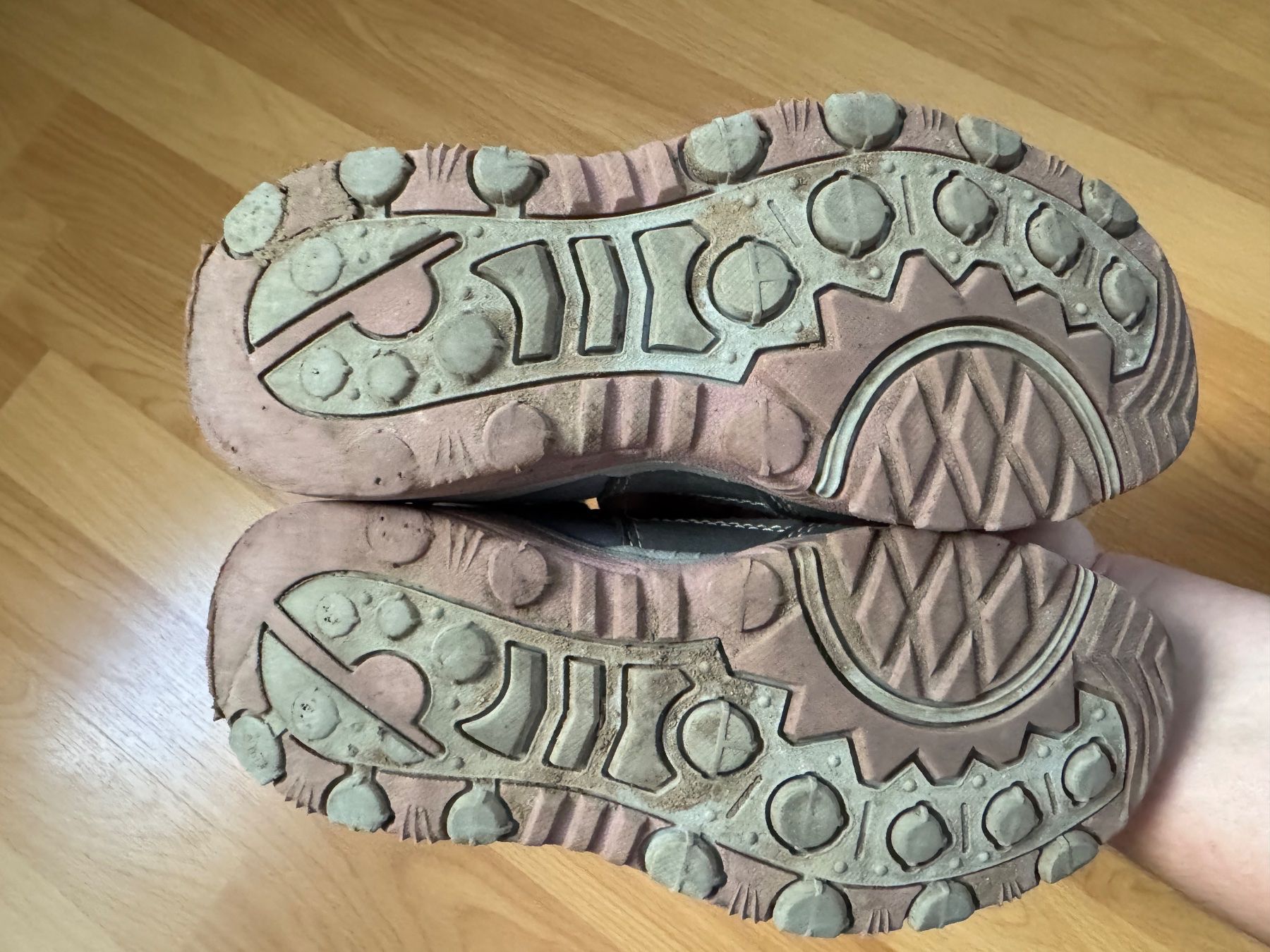 Schuhe für Mädchen: Winterstiefel Grösse 28 – Gebraucht aus Moosseedorf von SDmedia 1