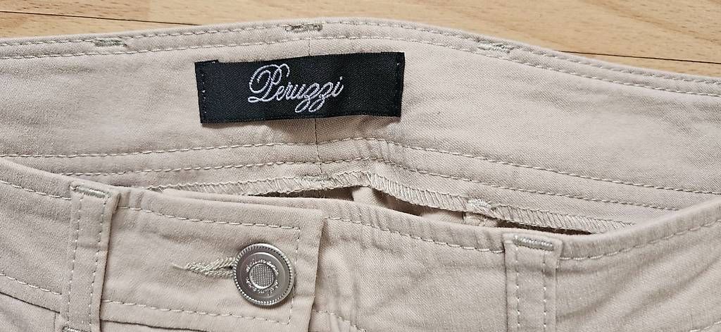 Hosen: Hochwertige Peruzzi Hosen, Gr. 34-36 – Gebraucht aus Trimmis von _Jane_ 1