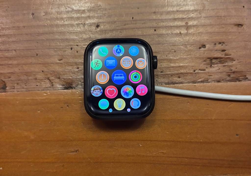 Smartwatch: Apple Watch Series 7 Cellular 32 GB – Gebraucht aus Zürich von fel_k9mp 1