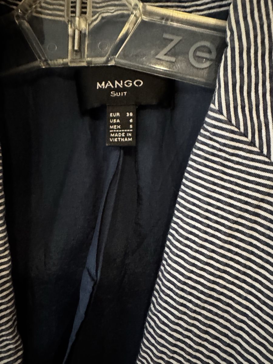 Mango Jacken: Mango Suit Blazer gestreift – Gebraucht aus Wermatswil von -secondchance- 1