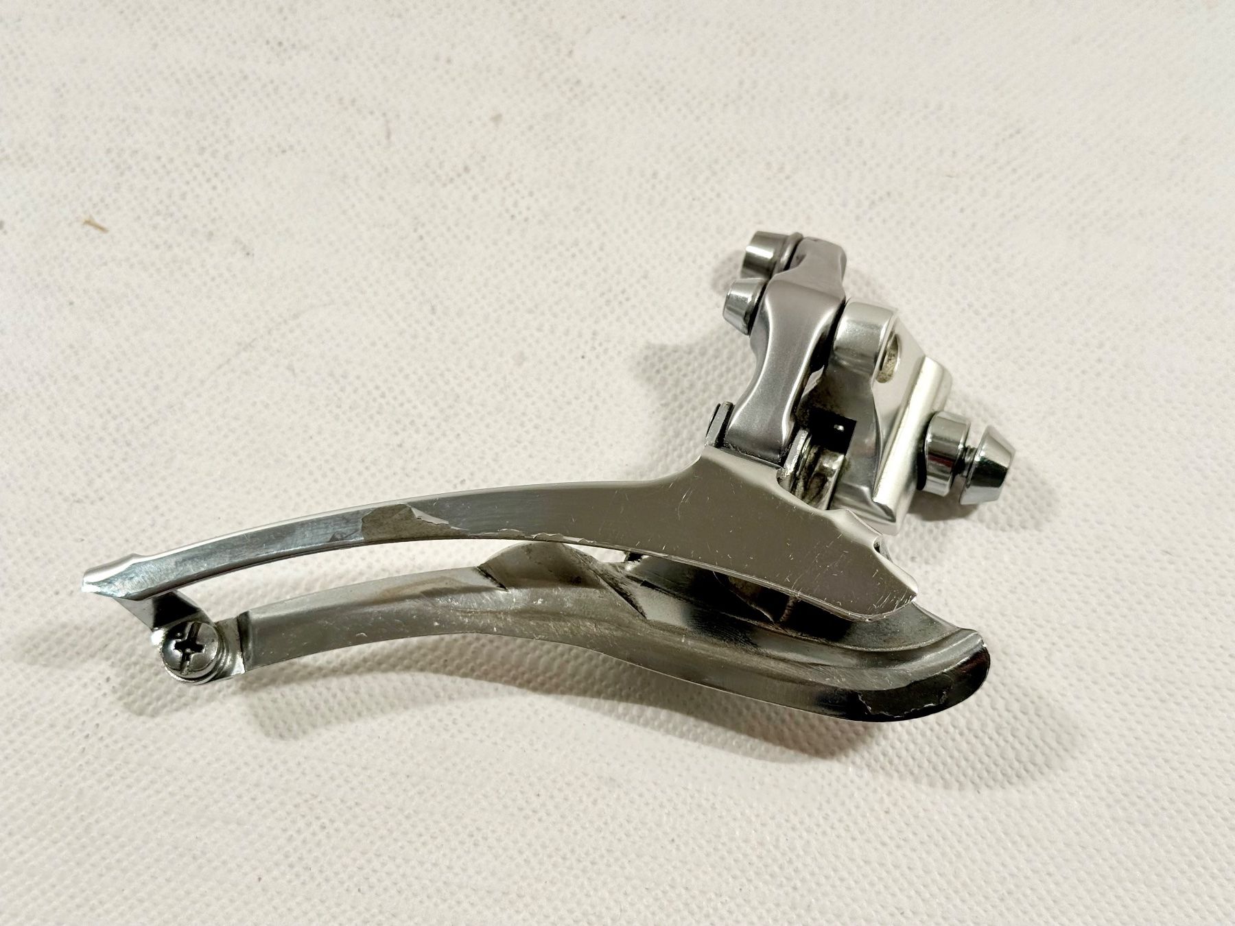 Shimano Pezzi di ricambio: Shimano Dura Ace FD-7403 Front Derailleur Umwerfer 2603 – Usato da Luzern venduto da bikeandbeltcom