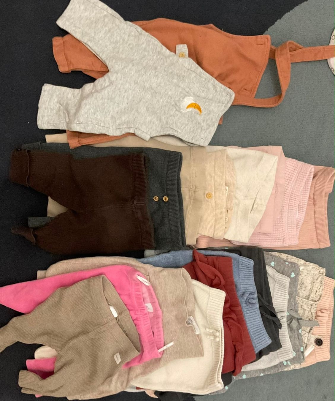 Lotti & Set di vestiti: Mädchen Kleiderpaket 56-62 – Usato da Aarau venduto da sen_er 2